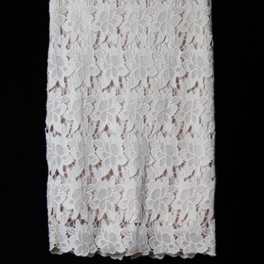 Women's Tan Lace Skirt